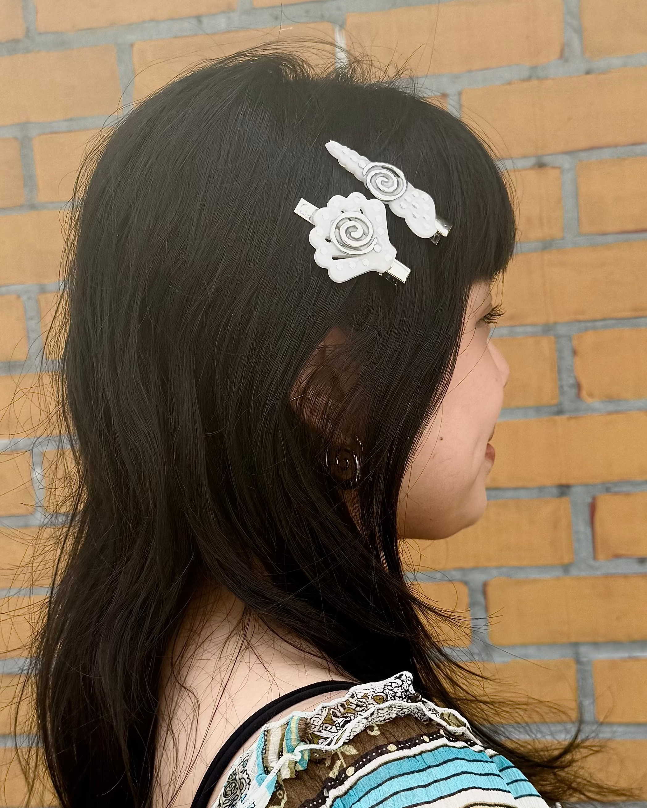 Shell Hairclips